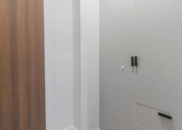 Urban Chic & Great Location & Modern - #o5 Lejlighed Warszawa